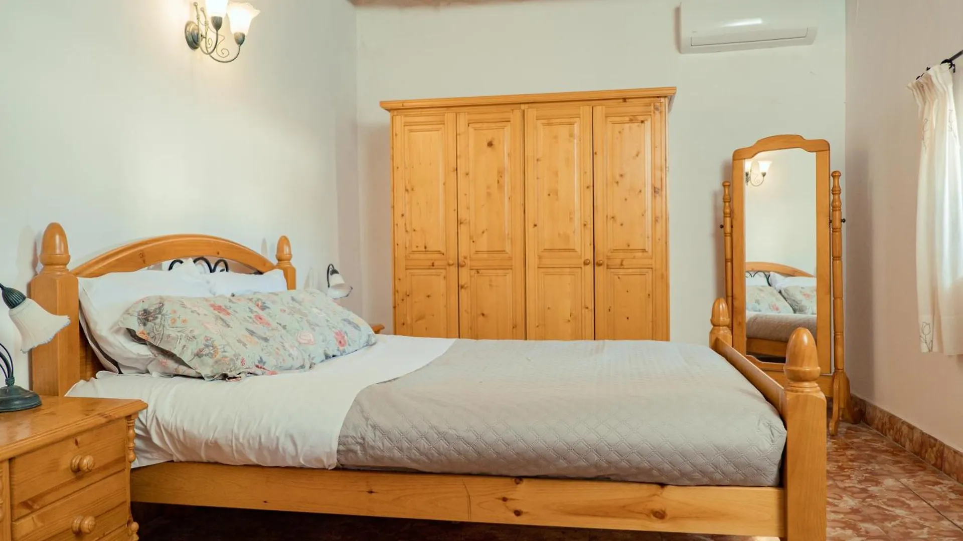 Vila Casa Mariposa Benirras Sant Miquel de Balansat 0*,  Španělsko